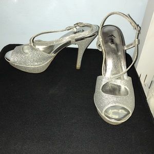 fioni heels